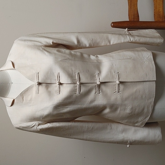 Tailored Silk Champagne Jacket Frog & Knot Closure - Picture 6 of 17